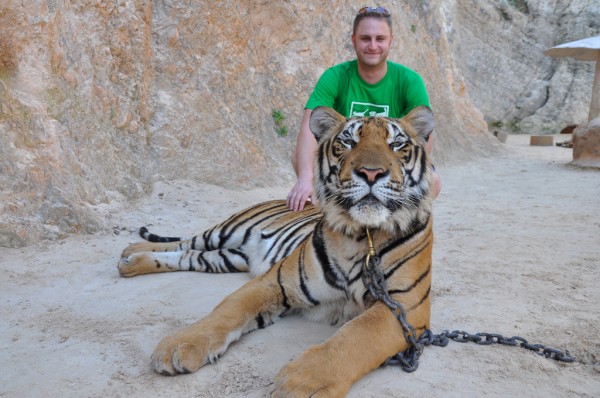 Turner Barr volunteer at the Tiger Temple